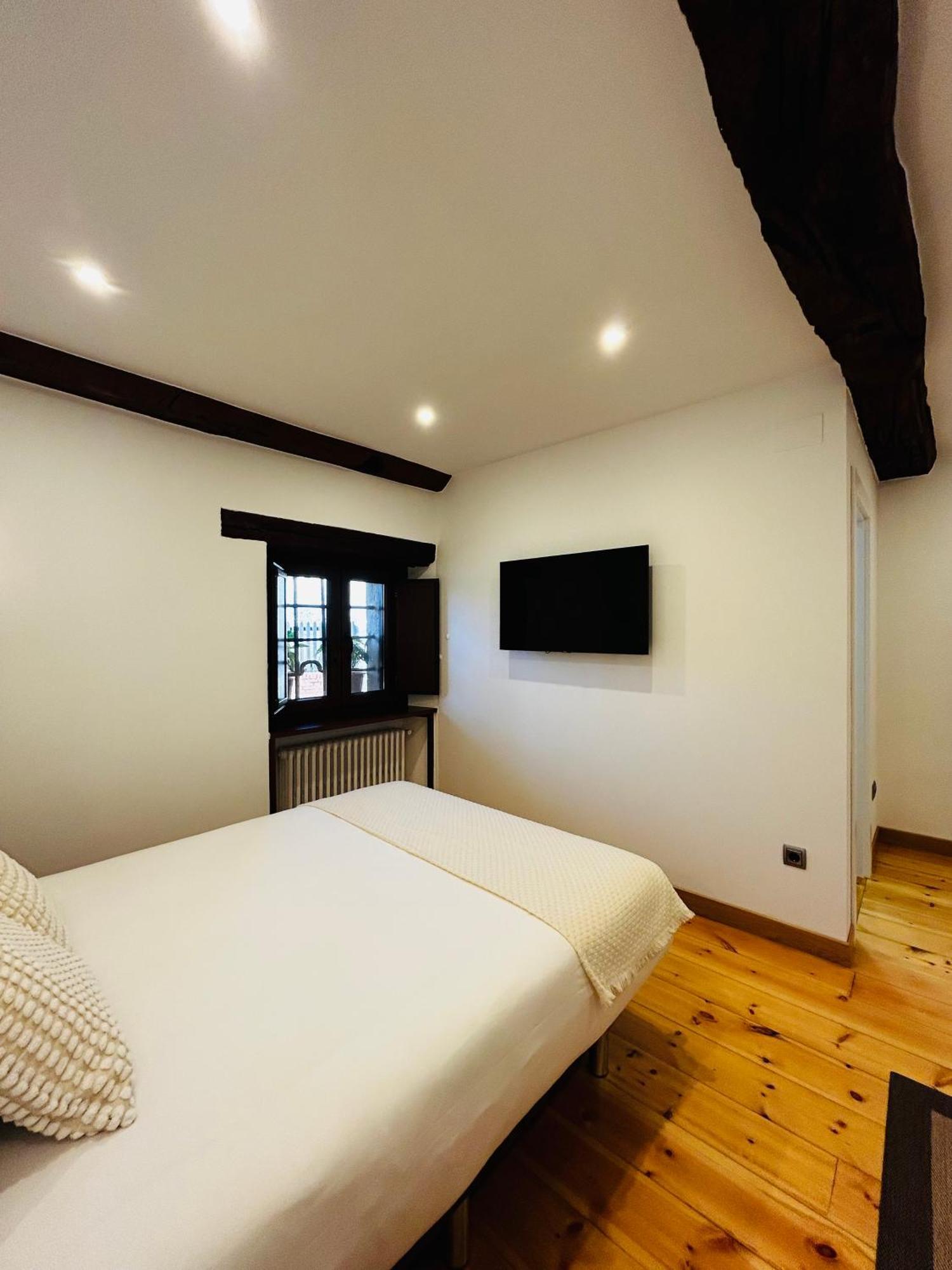 Apartamentos Rurales L'Arquera Llanes Eksteriør billede