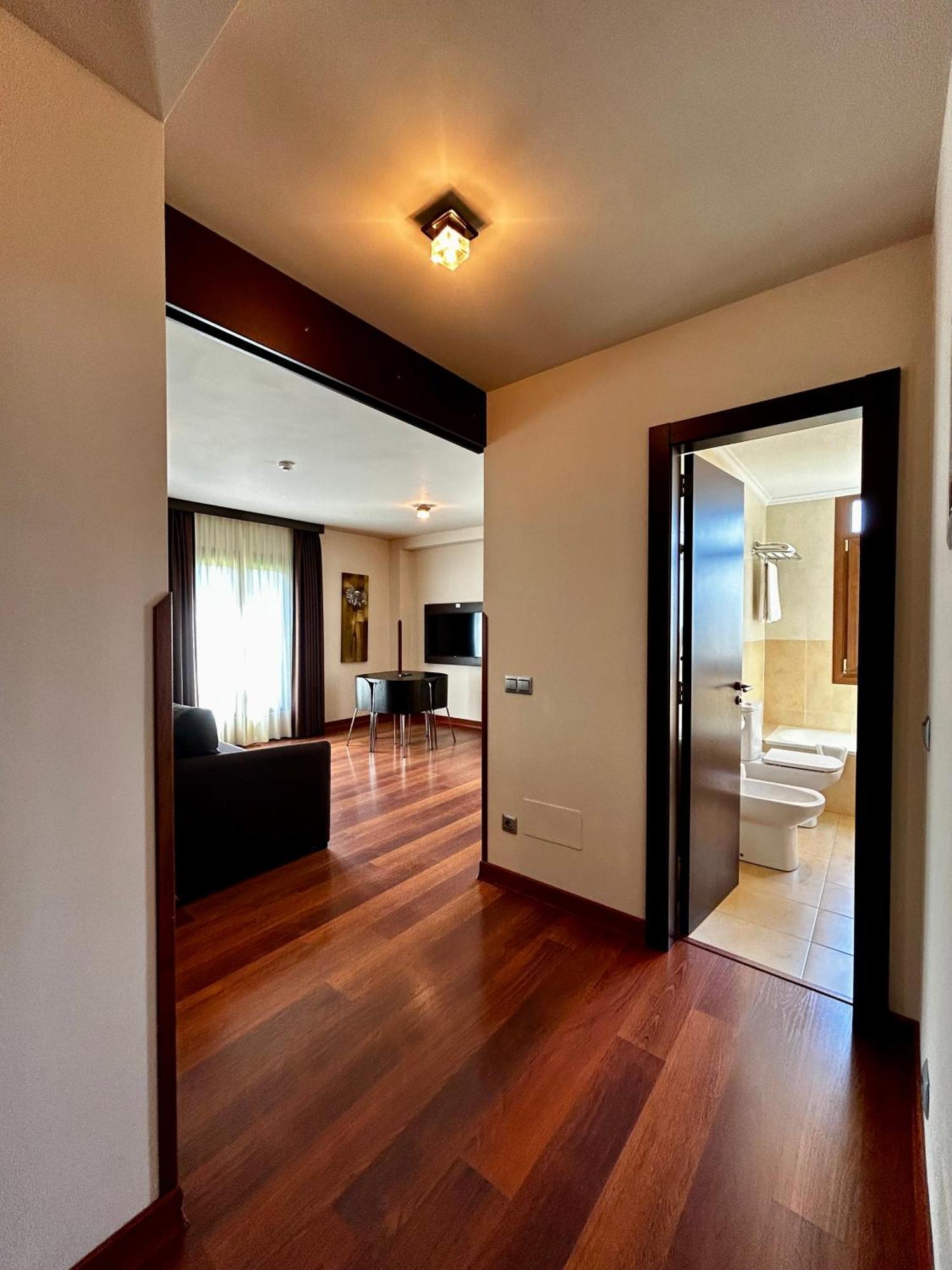 Apartamentos Rurales L'Arquera Llanes Eksteriør billede