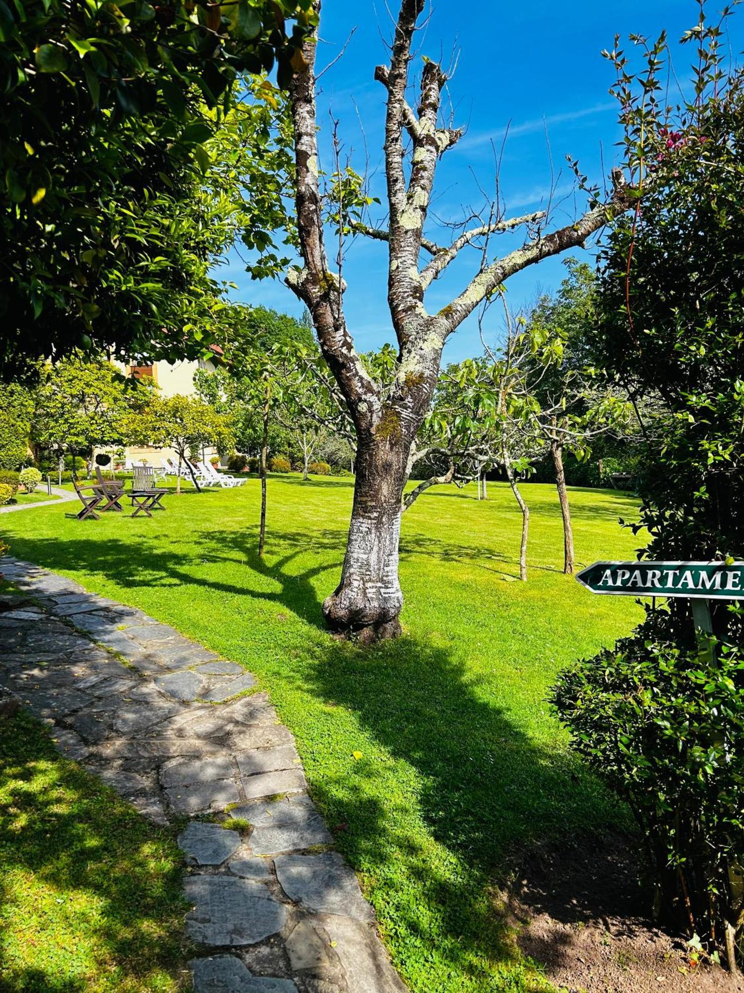 Apartamentos Rurales L'Arquera Llanes Eksteriør billede