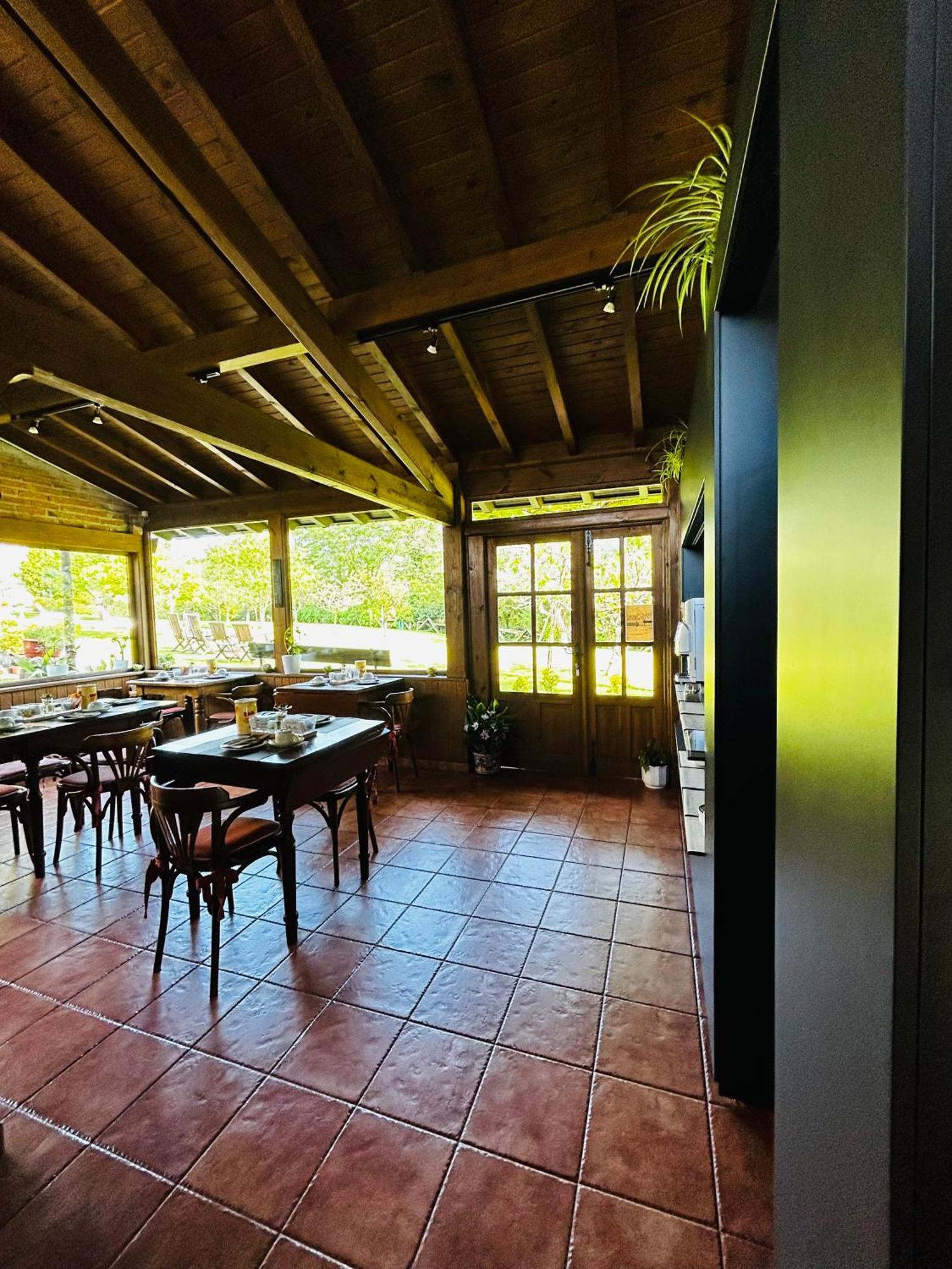 Apartamentos Rurales L'Arquera Llanes Eksteriør billede