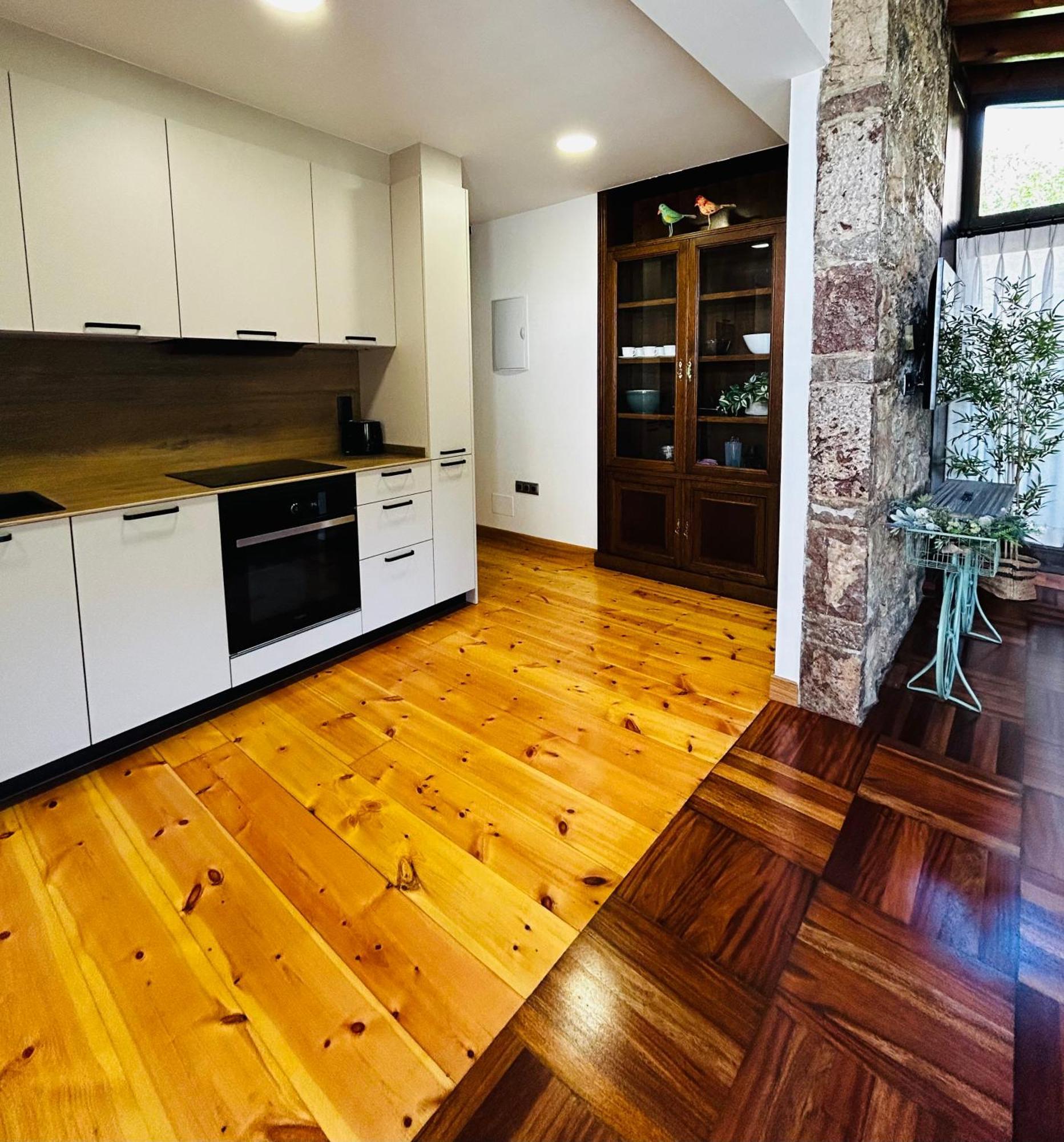 Apartamentos Rurales L'Arquera Llanes Eksteriør billede
