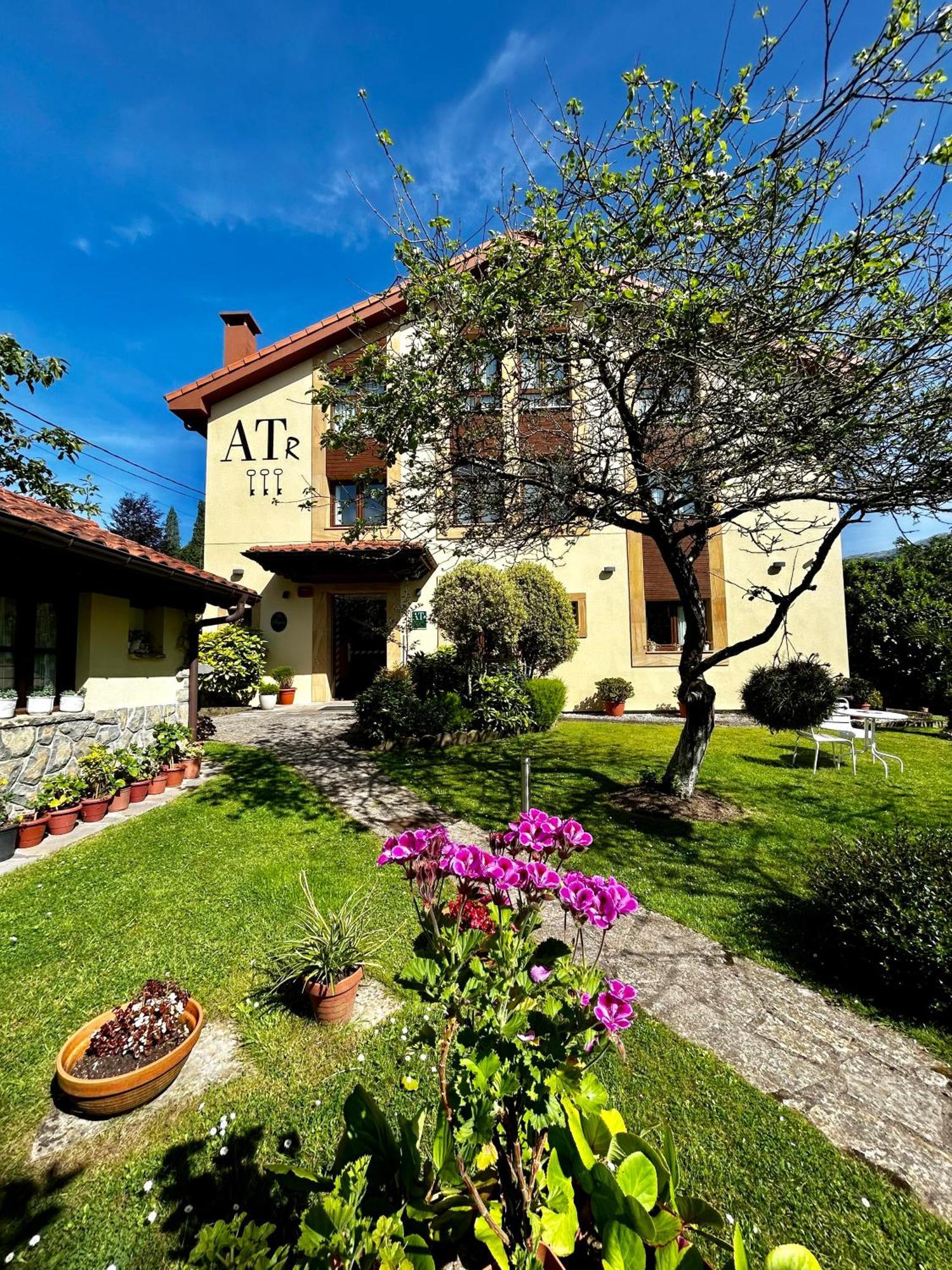 Apartamentos Rurales L'Arquera Llanes Eksteriør billede