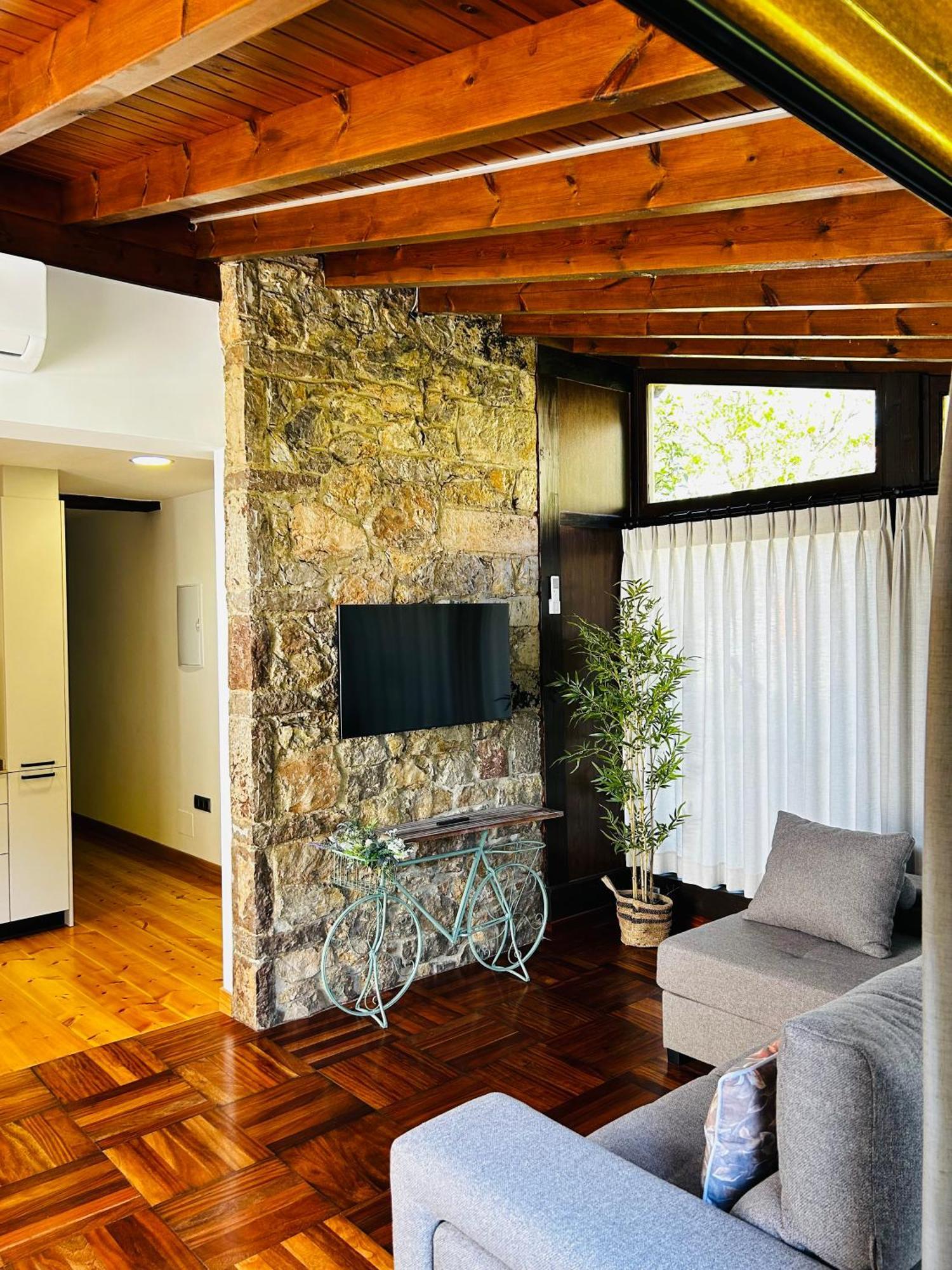 Apartamentos Rurales L'Arquera Llanes Eksteriør billede