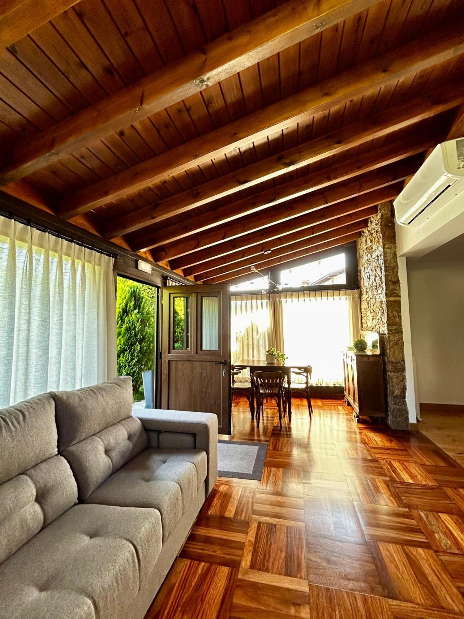 Apartamentos Rurales L'Arquera Llanes Eksteriør billede